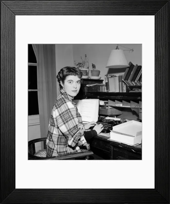 Framed Print : Lynne Reid-Banks, playwright and childrens author. 3rd January 1956. H138-1 Framed Print : Lynne Reid-Banks, playwright and childrens author. 3rd January 1956. H138-1
