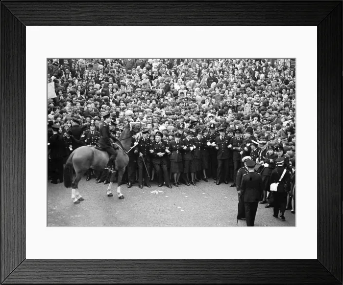 Framed Print : 10 July 1964 Crowds of fans outside the ABC theatre as the Beatles arrive Framed Print : 10 July 1964 Crowds of fans outside the ABC theatre as the Beatles arrive