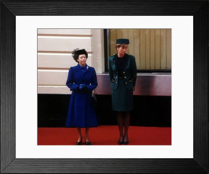 Framed Print : Princess Margaret and Princess Diana October 1990 wait to greet the Italian
