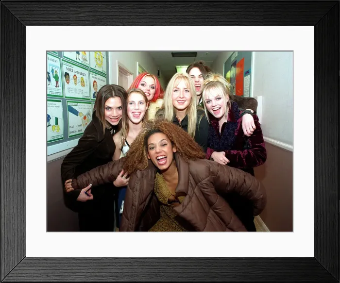 Framed Print : Daily Mirror Competition winners Holly Gramlick and Zoe Paige with the Spice Girls