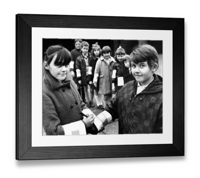 : Rosemary Pape and Margaret Milton are pictured wearing armbands made at Bolam Street : Rosemary Pape and Margaret Milton are pictured wearing armbands made at Bolam Street