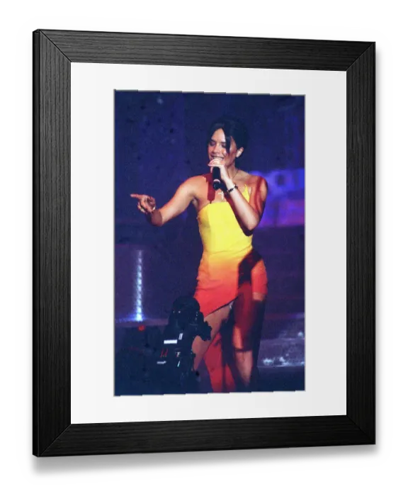 Framed Print : Spice Girls concert Glasgow 5th April 1998 Vicky Adams on stage at concert showing