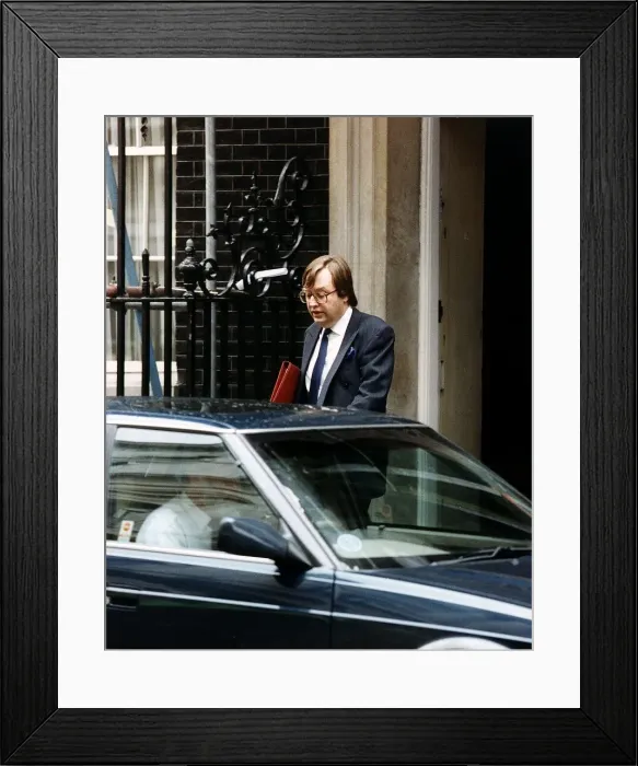 Framed Print : David Mellor Conservative MP Leaving 10 Downing Street After A Cabinet Meeting