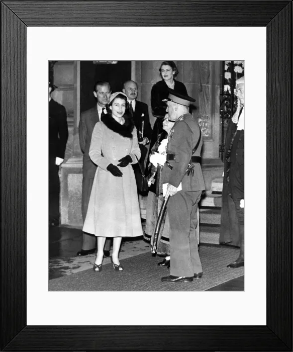 Framed Print : Queen Elizabeth II and Prince Phillip are greeted in Sunderland by the Mayor Jane Huggins