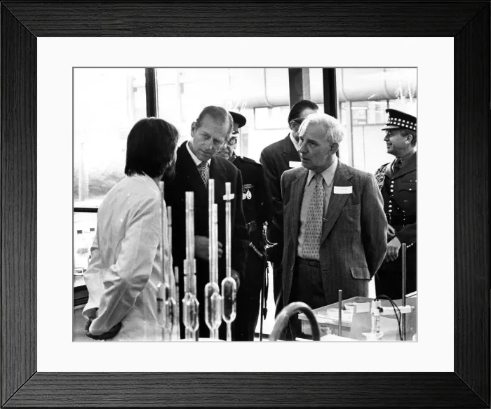 Framed Print : Queen Elizabeth II and Prince Philip visit Northumberland Water Authority headquarters in Framed Print : Queen Elizabeth II and Prince Philip visit Northumberland Water Authority headquarters in