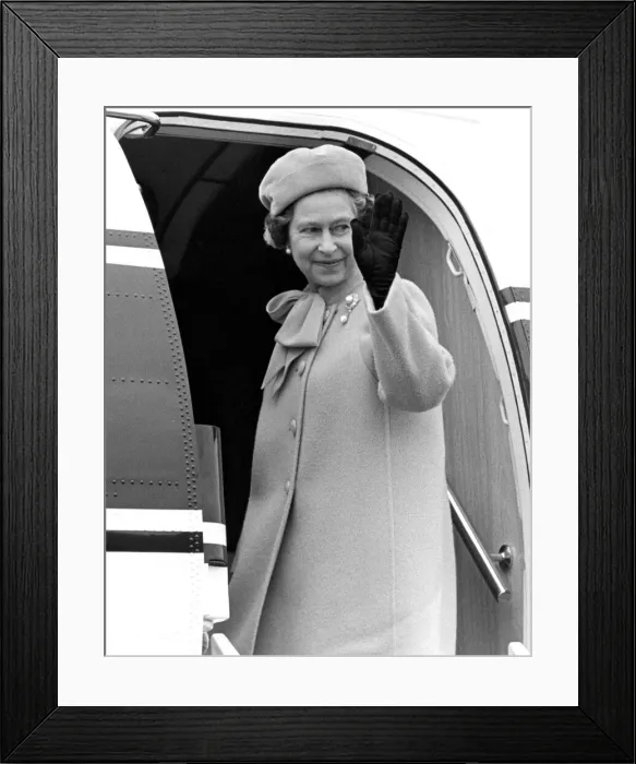 Framed Print : Queen Elizabeth II and Prince Philip officially open the Kielder Reservoir, Kielder Water