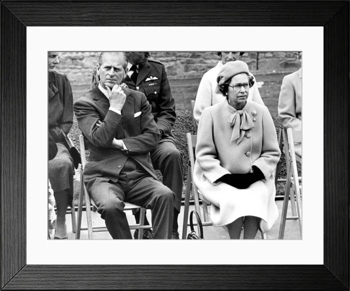 Framed Print : Queen Elizabeth II and Prince Philip officially open the Kielder Reservoir, Kielder Water