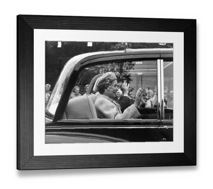 Framed Print : Queen Elizabeth II and Prince Philip officially open the Kielder Reservoir, Kielder Water