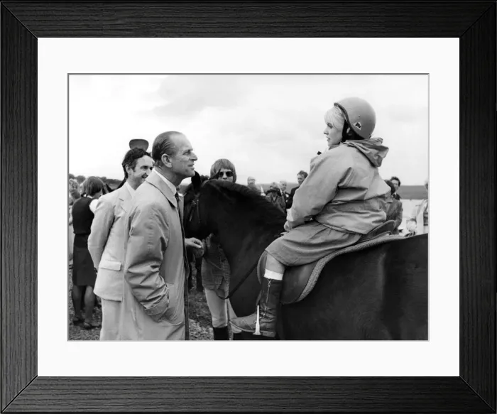 Framed Print : Queen Elizabeth II and Prince Philip officially open the Kielder Reservoir, Kielder Water