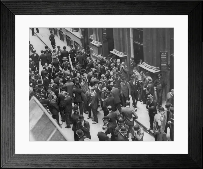 Framed Print : Stockbrokers and investors seen here at the Stock Exchange in 1931 following the banking Framed Print : Stockbrokers and investors seen here at the Stock Exchange in 1931 following the banking
