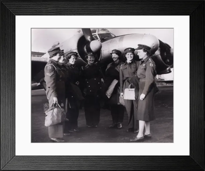 Framed Print : Army Women October 1952 Six of the WRAC who flew Castle Bromwich to Framed Print : Army Women October 1952 Six of the WRAC who flew Castle Bromwich to