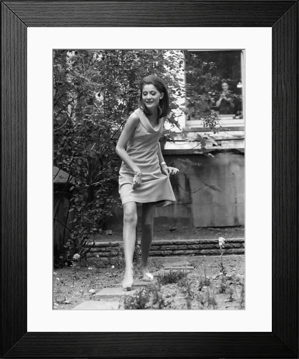 Framed Print : Sandie Shaw, singer & UK Eurovision Song Contest Entrant 1966