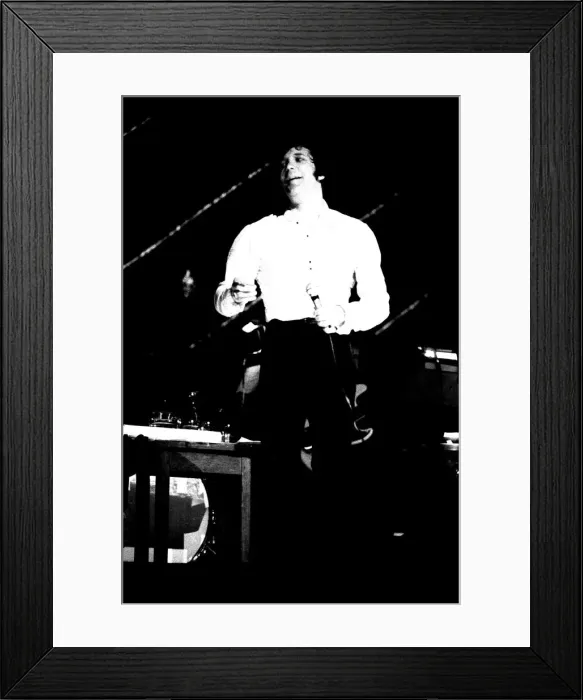 Framed Print : Tom Jones performing at the Odeon Cinema, Newcastle on 25th March 1971
