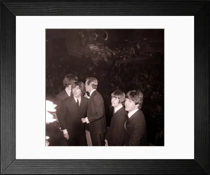 Framed Print : The Beatles with Des O Connor at the Daily Mirror Golden Ball 18th February 1965 Framed Print : The Beatles with Des O Connor at the Daily Mirror Golden Ball 18th February 1965
