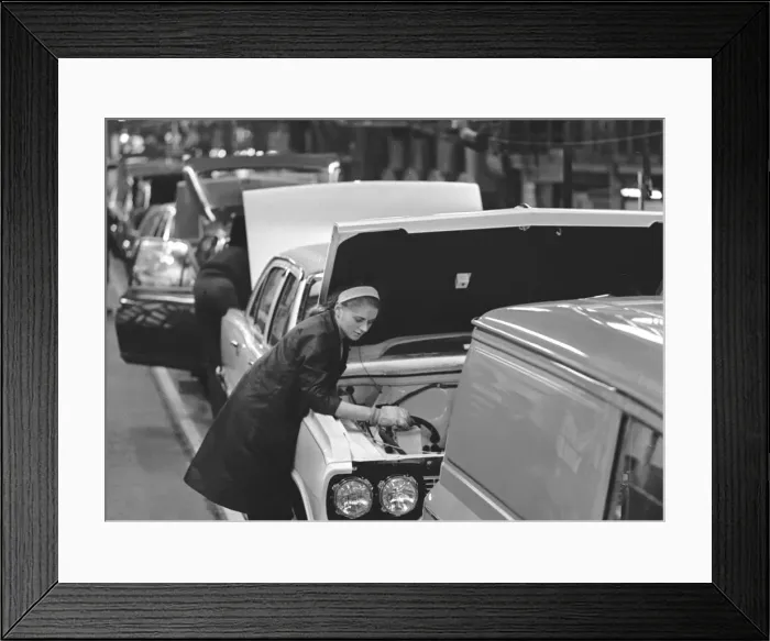 Framed Print : Women working on the Vauxhall Victor production line at the Vauxhall motor factory in Framed Print : Women working on the Vauxhall Victor production line at the Vauxhall motor factory in
