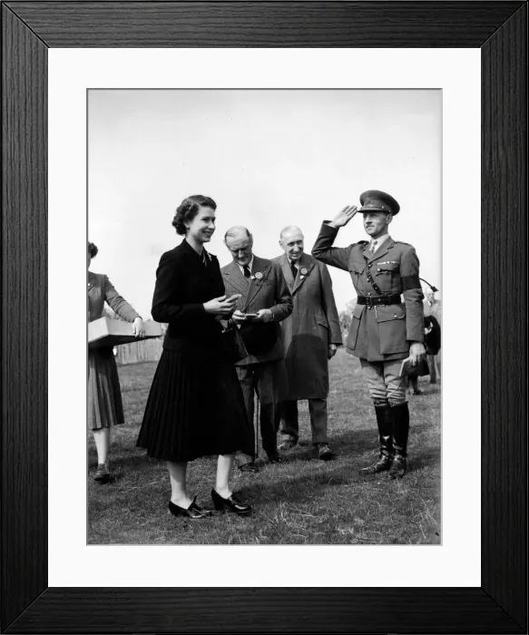 Framed Print : Queen Elizabeth with Major JWC Weldon at Badmington Horse trials. May 1953 Framed Print : Queen Elizabeth with Major JWC Weldon at Badmington Horse trials. May 1953