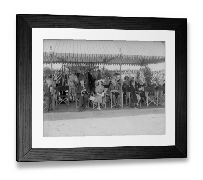 Framed Print : HRH Queen Elizabeth II at the Royal Horse Show, Windsor July 1952 Framed Print : HRH Queen Elizabeth II at the Royal Horse Show, Windsor July 1952