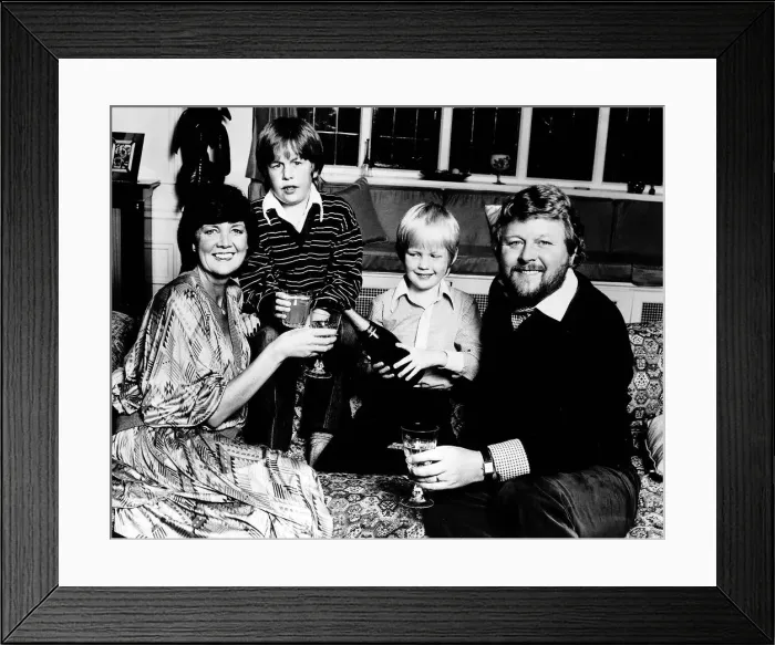 Framed Print : Cilla Black TV Entertainer - Singer - Blind Date - with her husband Bobby Willis
