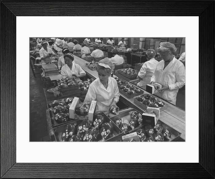 Framed Print : Cadburys Contrast Easter Eggs December 1966 Ladies working on the Factory