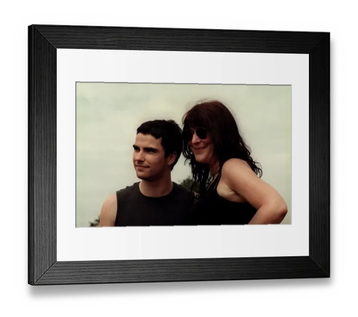 Framed Print : Kelly Jones lead singer of Stereophonics at T in the Park getting his photo taken with a