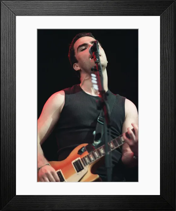 Framed Print : Kelly Jones lead singer of Stereophonics on stage singing