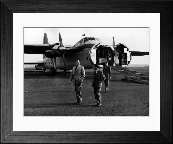 Framed Print : Peter Townsend arrives at Lydd Airport, Kent from Brussells. October 1955 Framed Print : Peter Townsend arrives at Lydd Airport, Kent from Brussells. October 1955