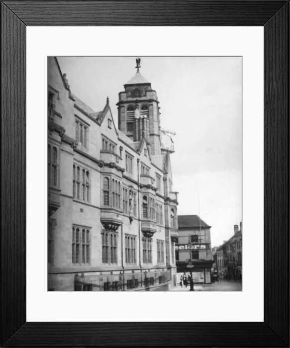 Framed Print : Coventry City Council House circa 1936. The street
