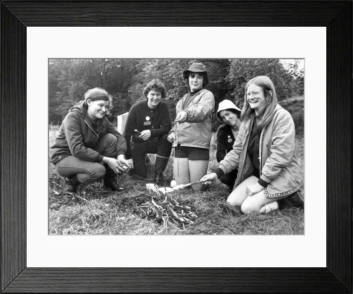 Framed Print : Mrs. Watson from Gosforth has been passing on many tips on how to cook without utensils