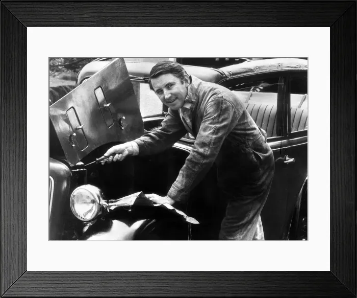 Framed Print : Liberal Party Leader David Steel MP, wearing overalls as he makes repairs to his motor Framed Print : Liberal Party Leader David Steel MP, wearing overalls as he makes repairs to his motor