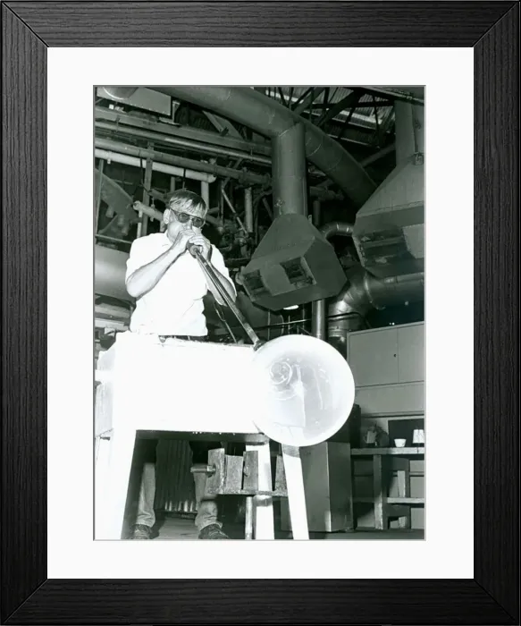 Framed Print : Glass blower Jimmy Davidson was awarded the British Empire Medal in the Birthday Honours Framed Print : Glass blower Jimmy Davidson was awarded the British Empire Medal in the Birthday Honours