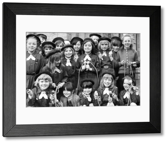 Framed Print : Members of the 1st Ryton Brownies skipped 3, 000 skips to buy 30 rose bushes for