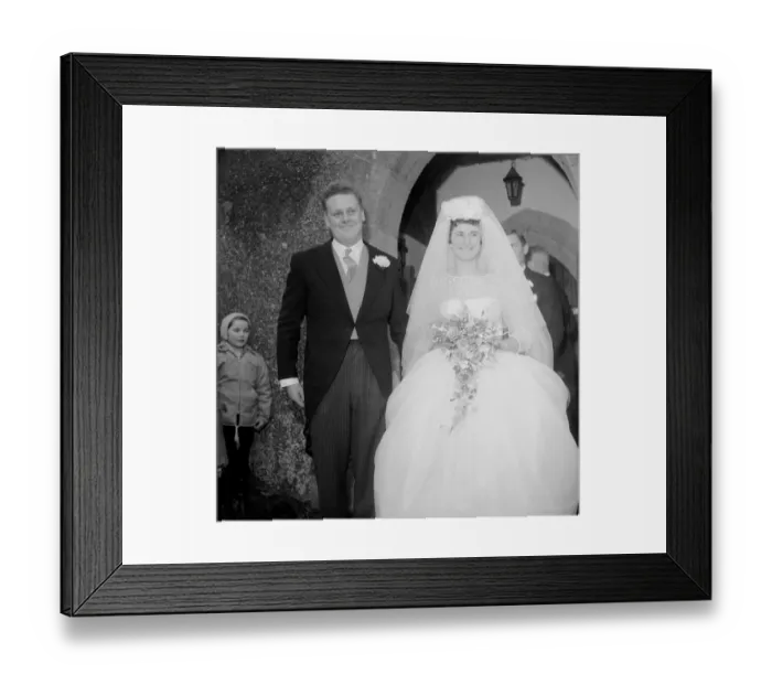 Framed Print : British rally driver Ann Wisdom, co-driver of Pat Moss, picture with her husband Peter Framed Print : British rally driver Ann Wisdom, co-driver of Pat Moss, picture with her husband Peter