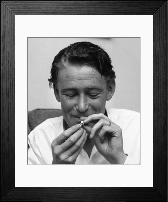 Framed Print : Actor Peter O Toole seen here in interview with the Daily Mirror Show Business Framed Print : Actor Peter O Toole seen here in interview with the Daily Mirror Show Business