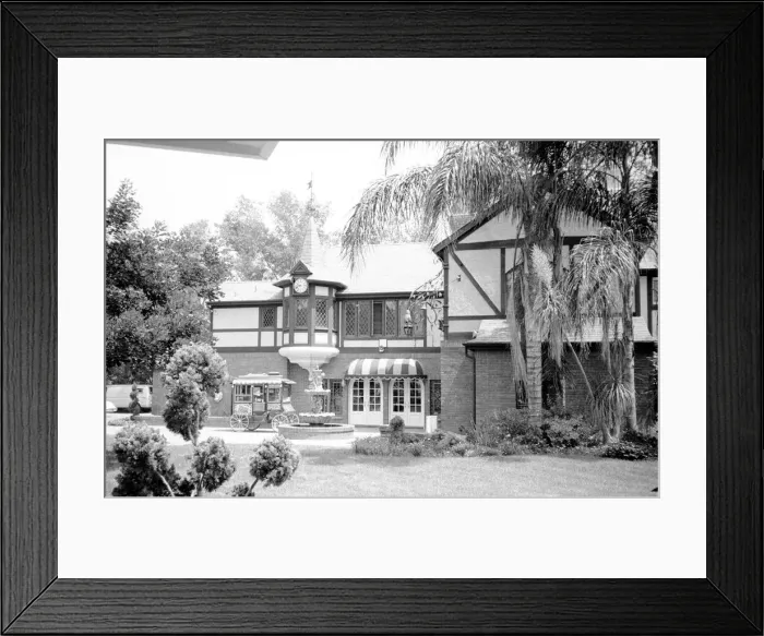 Framed Print : Michael Jacksons California home 6th September 1983 Framed Print : Michael Jacksons California home 6th September 1983