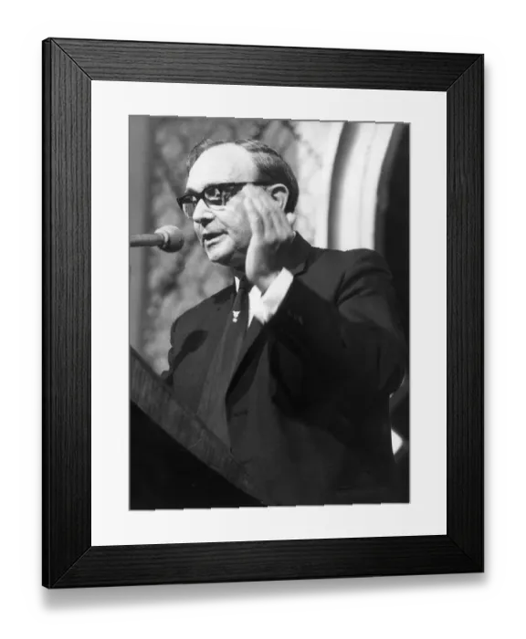 Framed Print : Jack Jones Chairman of the TGWU union seen here addressing a trades union meeting