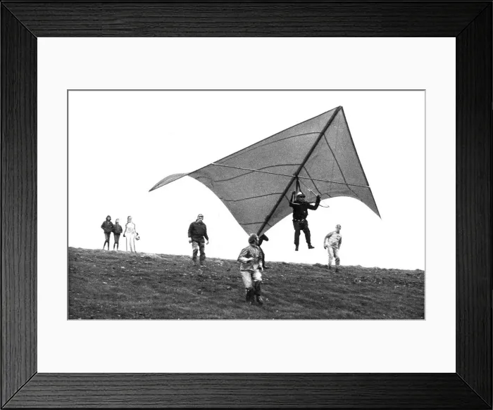 Framed Print : Six engineers from the British Gas Research Corporation built this hang glider from plans