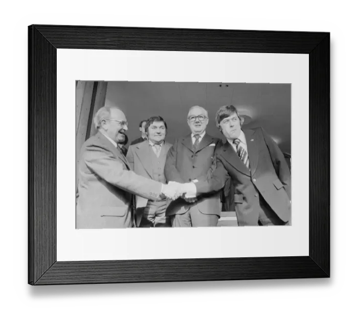 Framed Print : Jack Jones leader of the TGWU seen here shaking hands with Mike Yarwood as Prime Minister