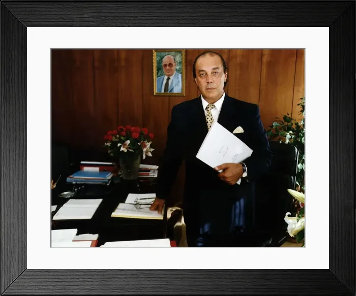 Framed Print : Former Managing Director of Polly Peck International, Asil Nadir Framed Print : Former Managing Director of Polly Peck International, Asil Nadir