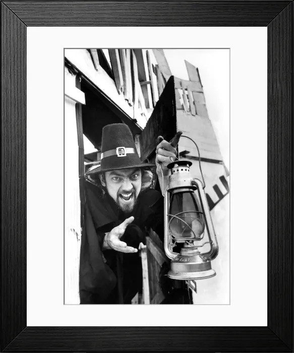 Framed Print : Guy Fawkes, in the shape of stunt man Dave Danzig at Washington Art Centre where Dave