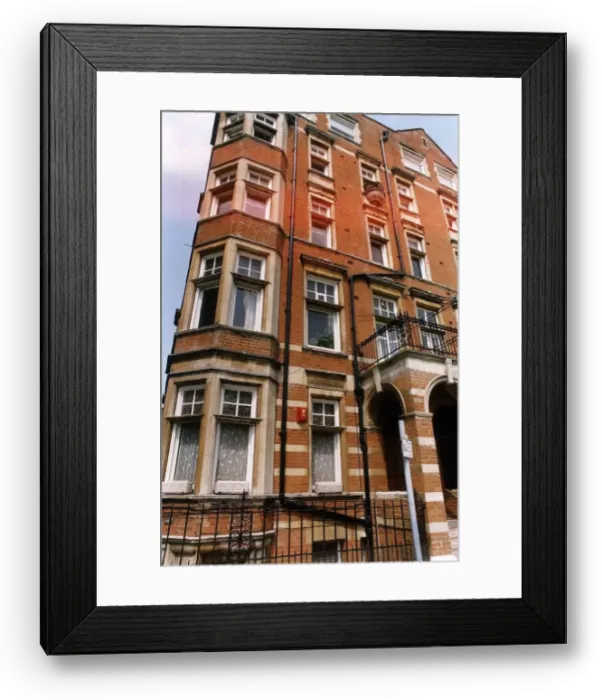 Framed Print : Flats at 6 - 10 Embankment Gardens in South West london Framed Print : Flats at 6 - 10 Embankment Gardens in South West london