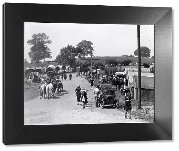 A gypsy encampment at Appleby in June 1934