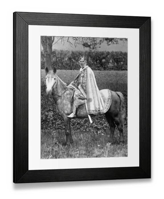 Framed Print : The Coronation of Charlie Rutherford as King of the Gypsies at Kirk Yetholm im May 1898 Framed Print : The Coronation of Charlie Rutherford as King of the Gypsies at Kirk Yetholm im May 1898