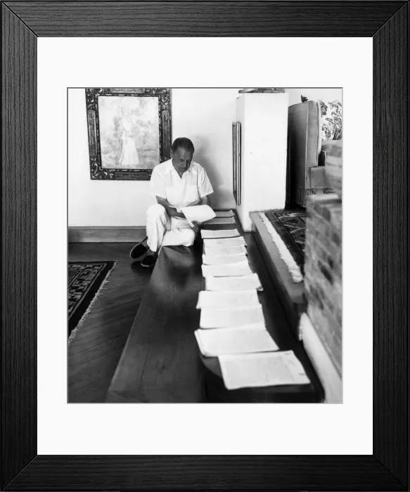 Framed Print : Somerset Maugham at Villa Mauresque, Cap Ferrat. Seen here sitting in his rooftop