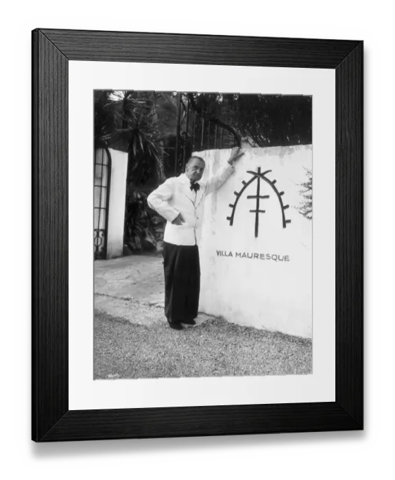 Framed Print : Somerset Maugham at Villa Mauresque, Cap Ferrat. OPS Him at the entrance with his
