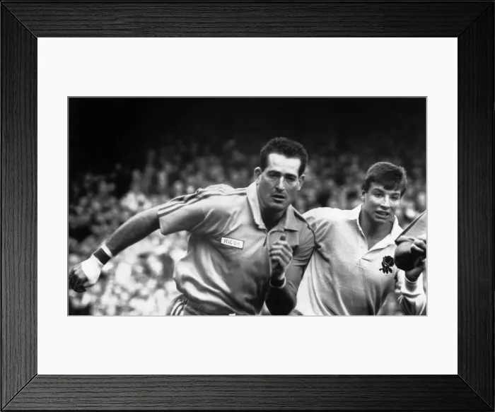 Framed Print : Australian Rugby player David Campese and Rob Andrews. 20th July 1991 Framed Print : Australian Rugby player David Campese and Rob Andrews. 20th July 1991