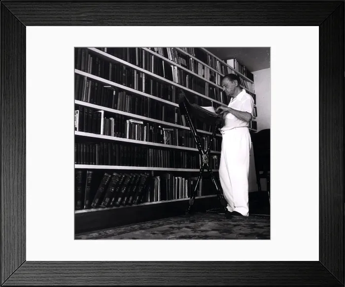 Framed Print : W Somerset Maugham 1954 (1874 -1965) British novelist, playwright Framed Print : W Somerset Maugham 1954 (1874 -1965) British novelist, playwright
