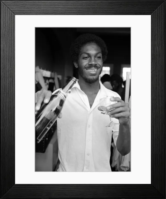 Framed Print : 5th Test: England v West Indies at The Oval, Aug 12-17, 1976 Framed Print : 5th Test: England v West Indies at The Oval, Aug 12-17, 1976