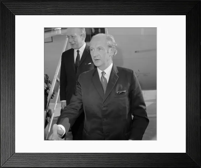 Framed Print : Prime minister of the Republic of Ireland Jack Lynch arrives at Heathrow airport on his Framed Print : Prime minister of the Republic of Ireland Jack Lynch arrives at Heathrow airport on his