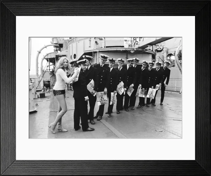 Framed Print : Daily Mirror Hotpants Girl Josephine Howard 16 from Essex Framed Print : Daily Mirror Hotpants Girl Josephine Howard 16 from Essex