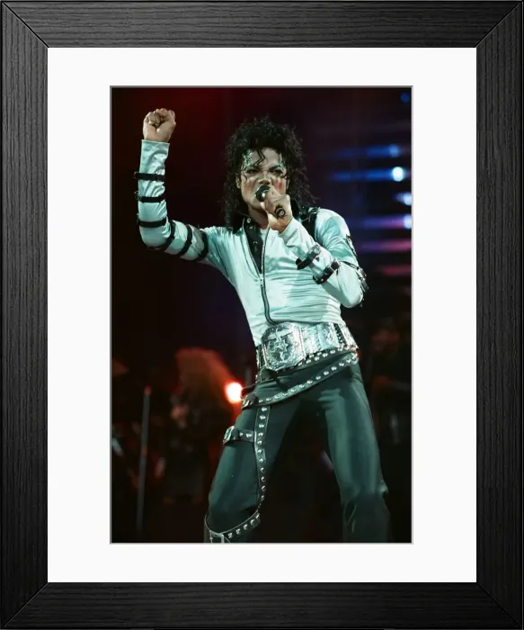 Framed Print : Michael Jackson in concert at Wembley. 15th July 1988 Framed Print : Michael Jackson in concert at Wembley. 15th July 1988